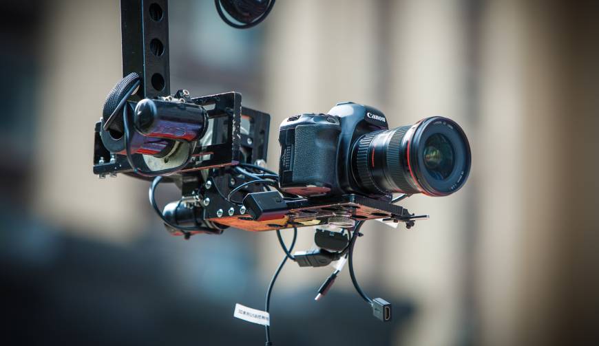 科技赋能生活：茄子河区产品视频拍摄开启智能新时代